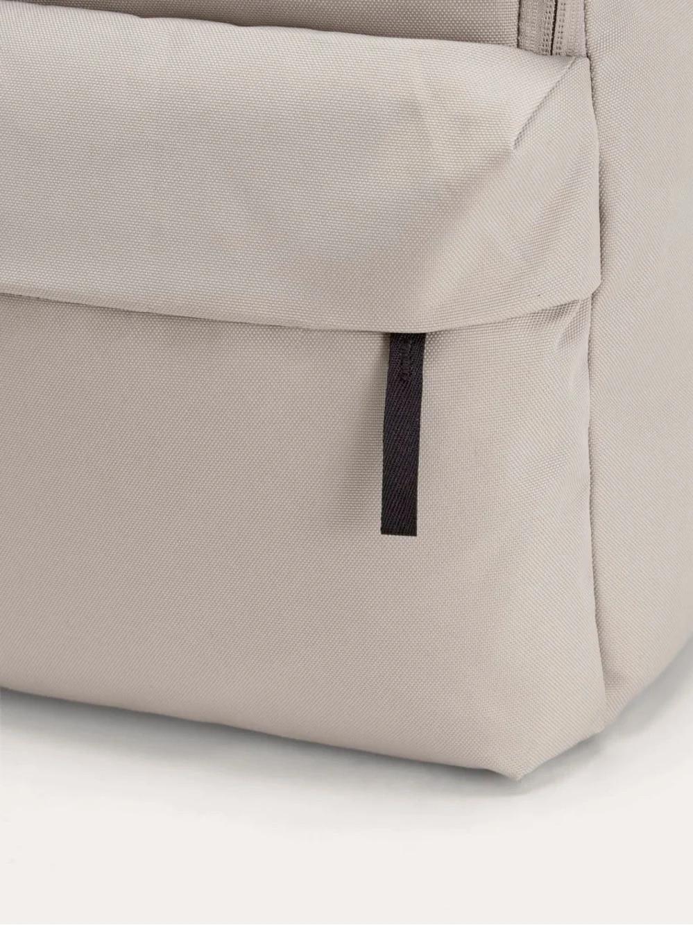 Everlane travel style